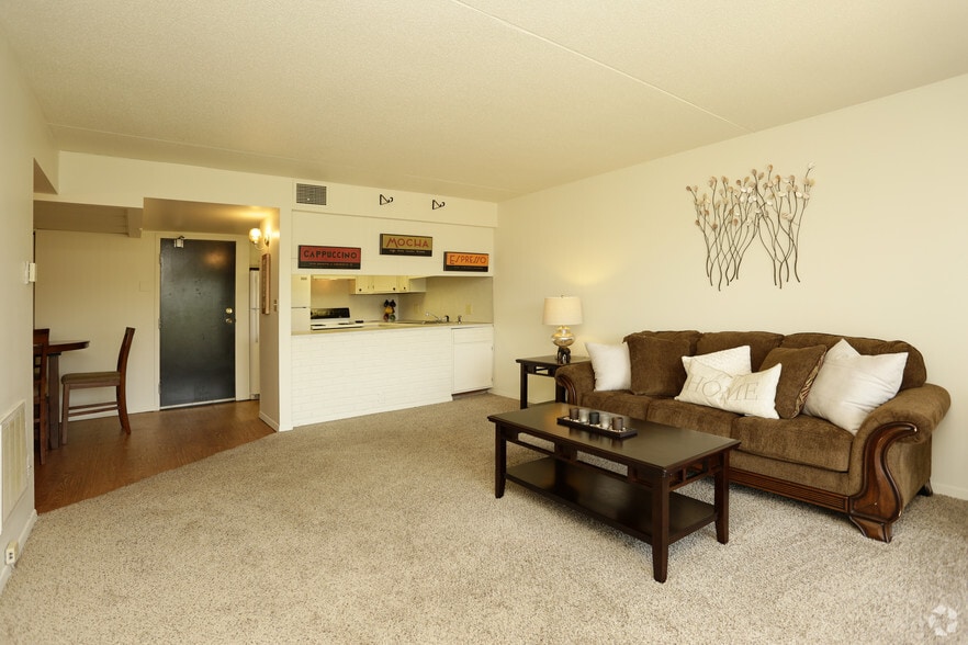 Primary Photo - Viewpointe Apartments
