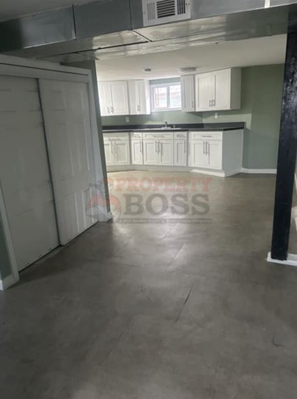 Building Photo - 1531 Taney Pl