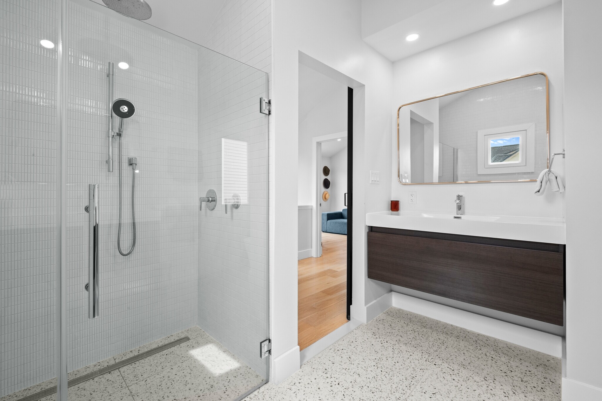 Building Photo - 9417 Winchester Ave