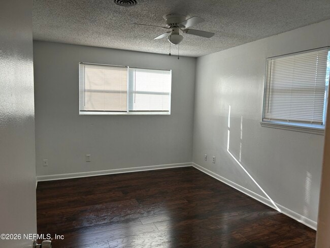 Building Photo - 3914 Rodby Dr