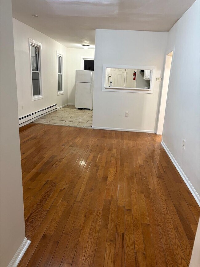 Building Photo - 764 S 17th St