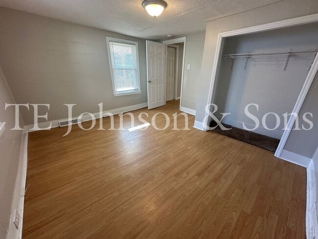 Building Photo - Charming 3-Bedroom Home with Spacious Yard in Winston-Salem!