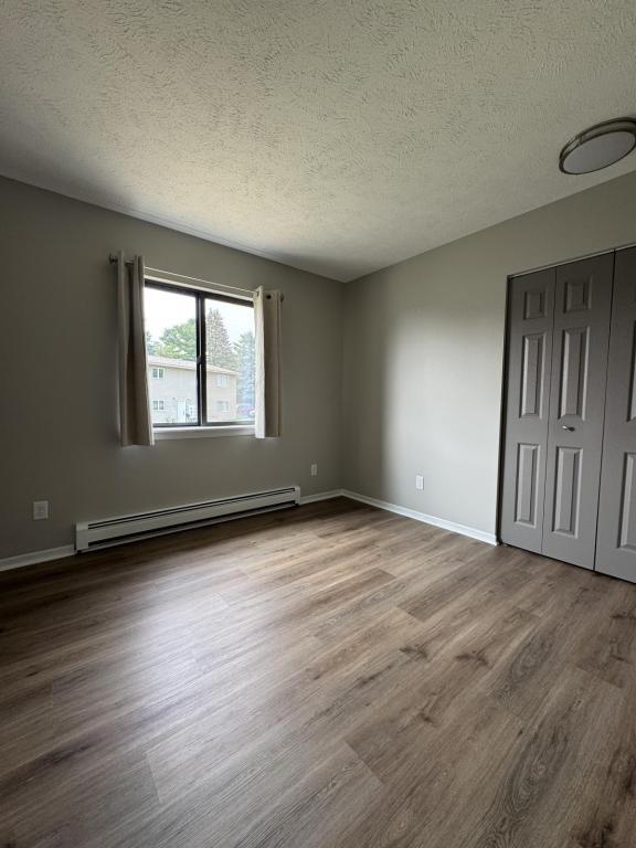 Building Photo - 3839 Silver Lake Rd