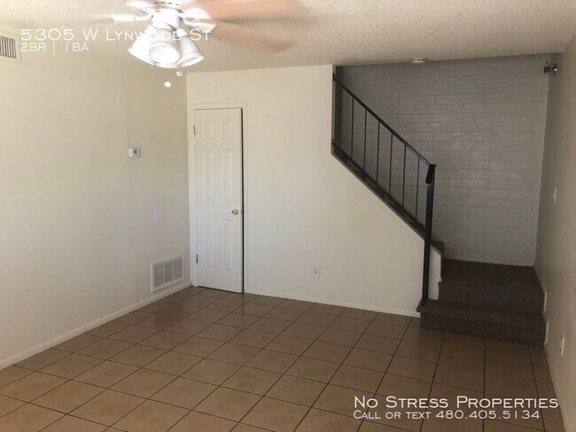 Building Photo - 2 Bedroom Town Home at 53rd Ave and McDowell!