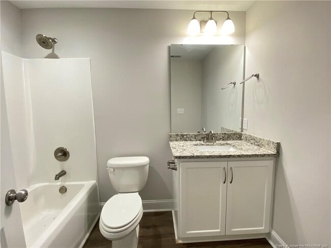 Building Photo - 529 Hamlet Dr