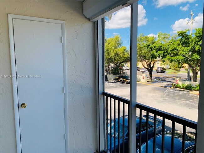 Building Photo - 251 S Cypress Rd
