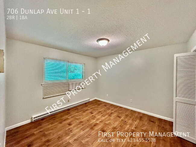 Building Photo - 706 Dunlap Ave