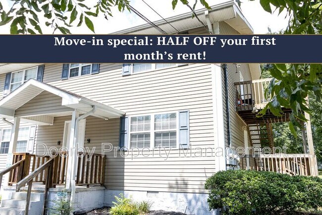 Primary Photo - 402 Hall St