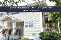 Building Photo - 402 Hall St