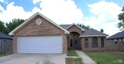 Building Photo - 531 Tulip Cir