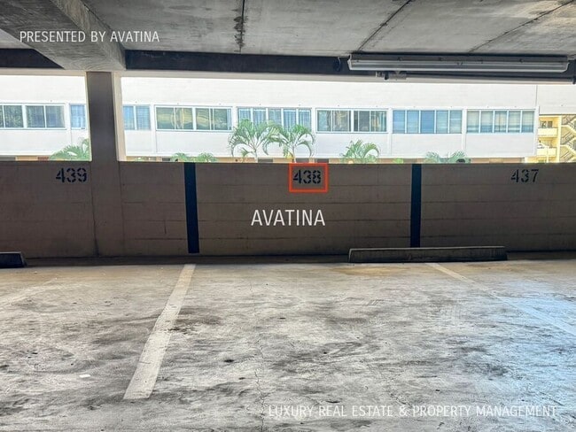 Building Photo - 500 University Ave