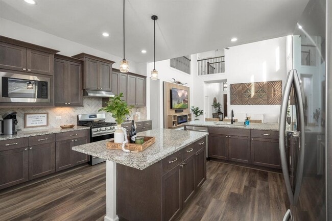 Building Photo - 9871 Twin Shores Dr