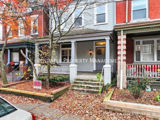 Building Photo - 918 Ivy St