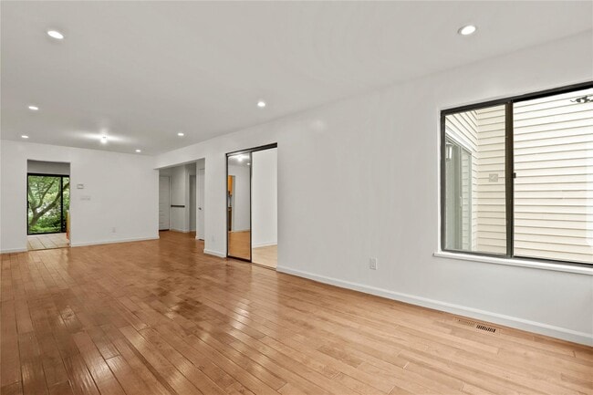 Building Photo - 41 Rambling Brook Rd