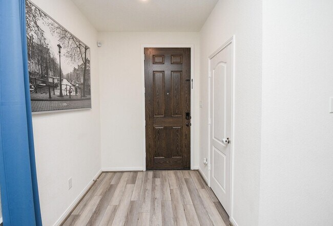 Building Photo - 17250 Texas Willow Dr