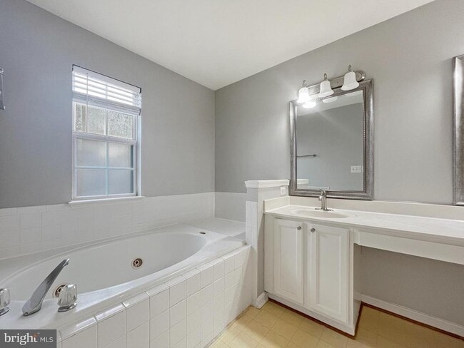 Building Photo - 2473 Sugar Mill Way