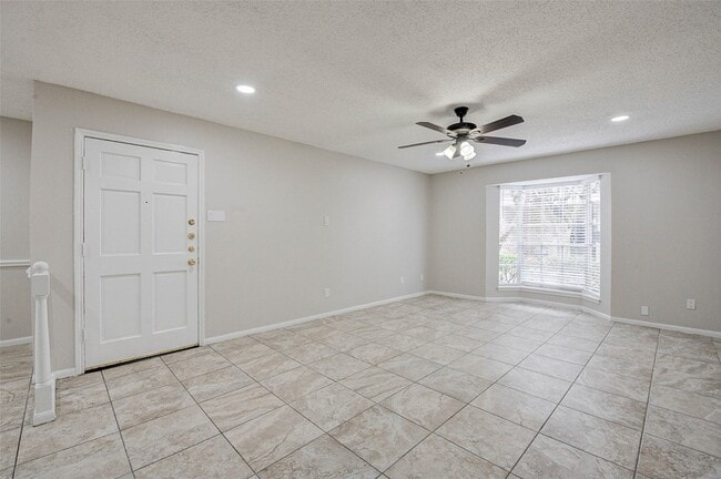 Building Photo - 7900 Westheimer Rd
