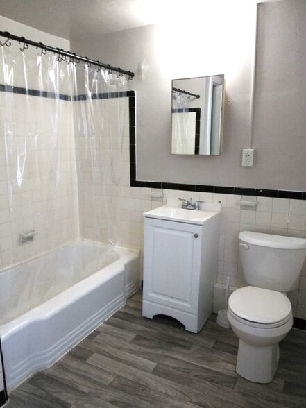 bathroom - 19 N Pennewell Dr