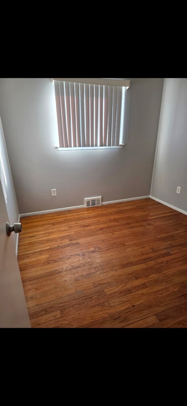 Building Photo - 20766 Ehlert Ave