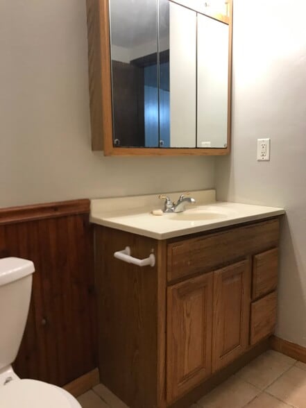 1/2 Bathroom inside Master Bedroom - 729 3rd St