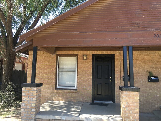 Building Photo - 2022 15th St