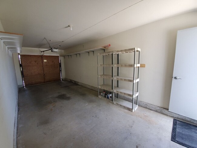 Building Photo - Coastal Living: 2-Bed, 1.5-Bath Townhome w...