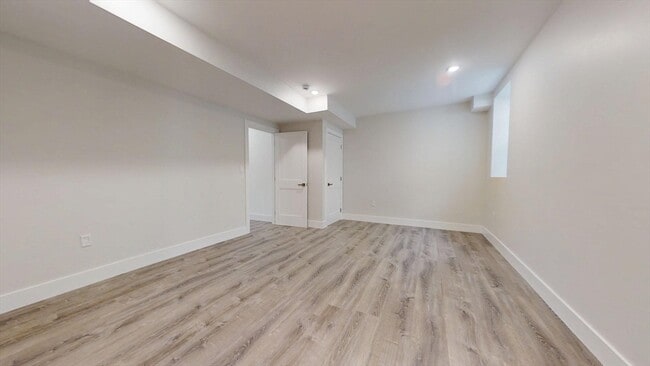 Building Photo - 73A Trowbridge St