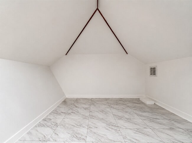 Building Photo - 2608 Rosewood St