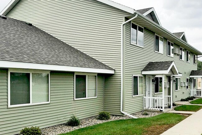 Building Photo - PARKSIDE TOWNHOMES OF REDWOOD FALLS