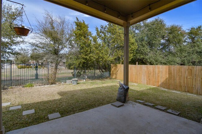 Building Photo - 3901 Wilderness Path Bend