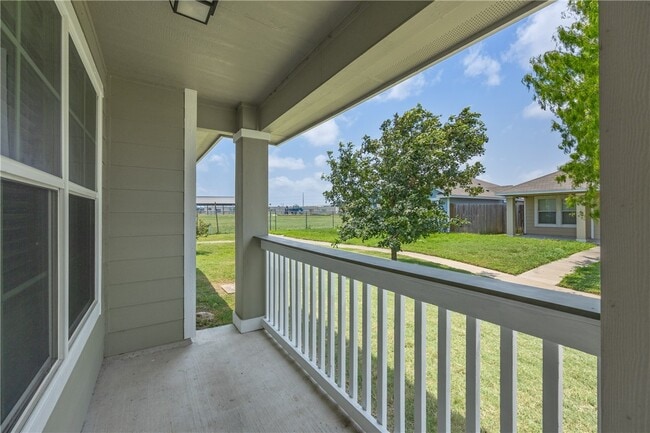 Building Photo - 3643 WL Breeding Dr