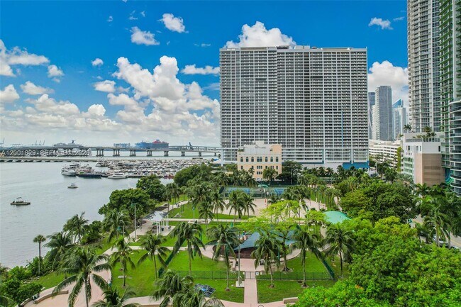 Building Photo - 2001 S Biscayne Blvd