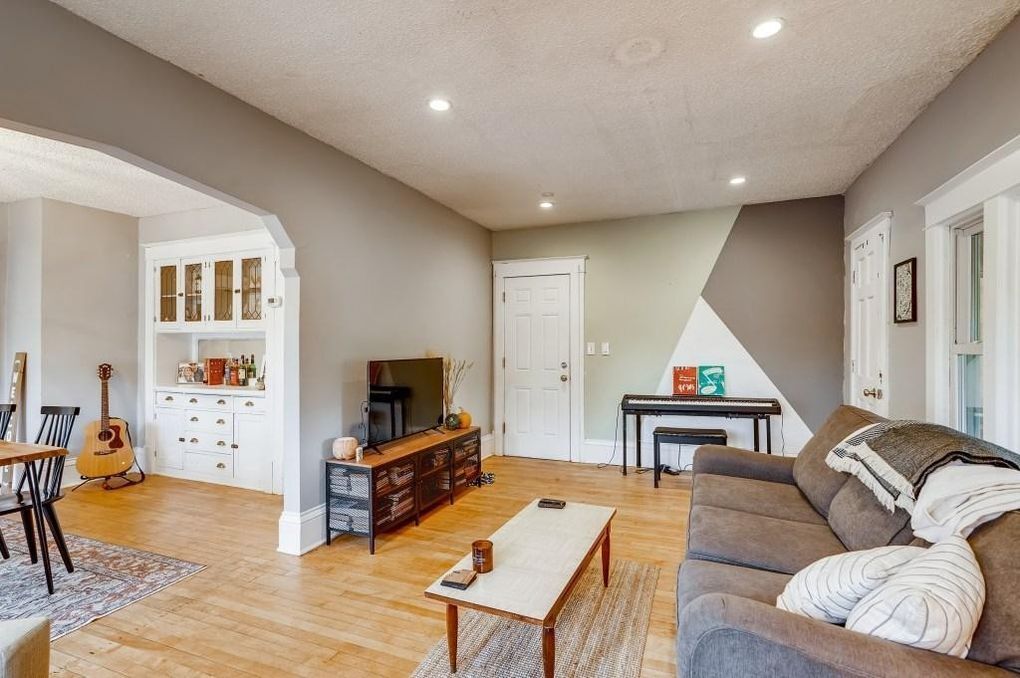 Building Photo - 3405 Minnehaha Ave