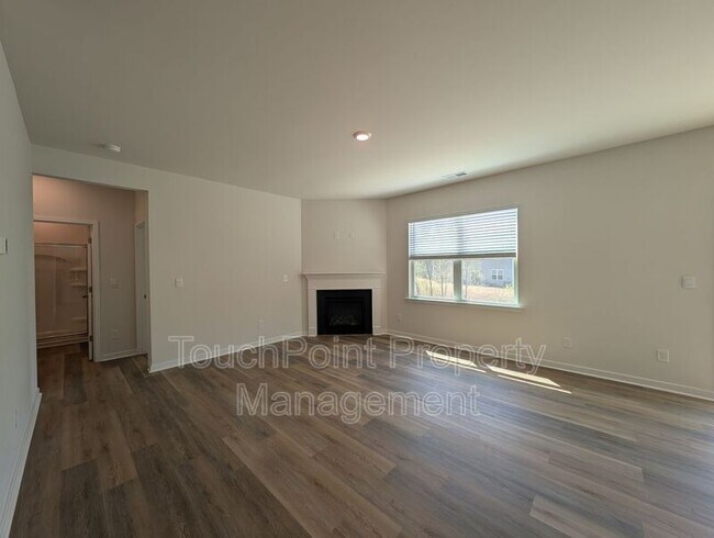 Building Photo - 3433 Austin Duncan Dr