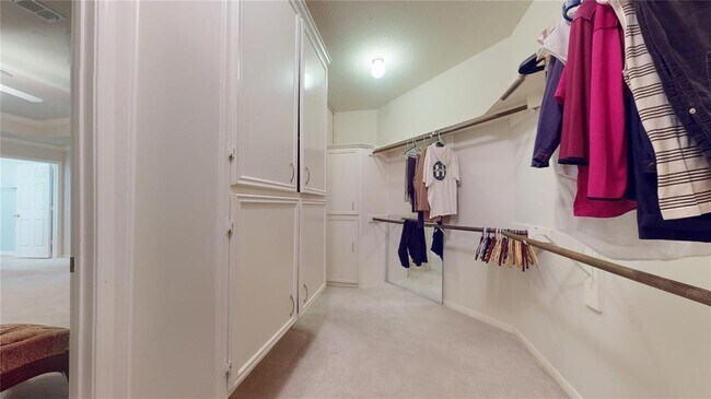 Building Photo - 17319 Jackson Pines Dr