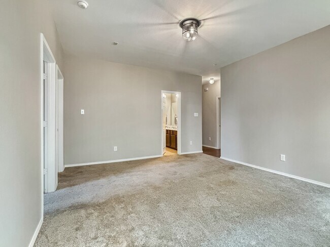 Building Photo - 4408 Dashland Dr