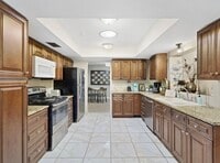 Building Photo - 22 Flamingo Dr