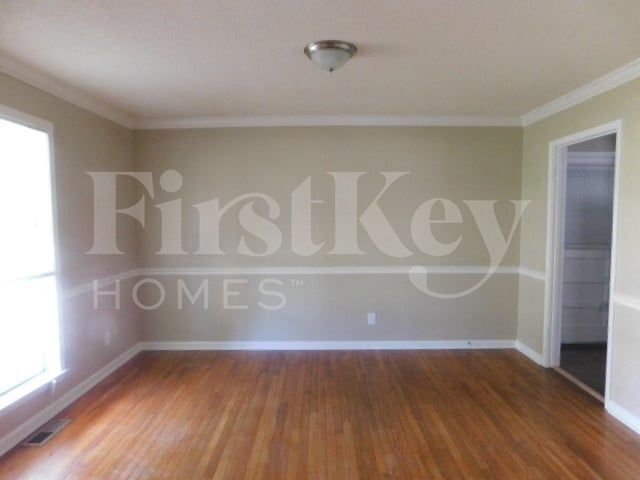 Building Photo - 4523 Parkwood Rd