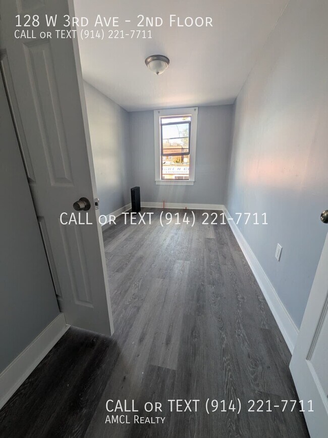 Building Photo - 128 W 3rd St