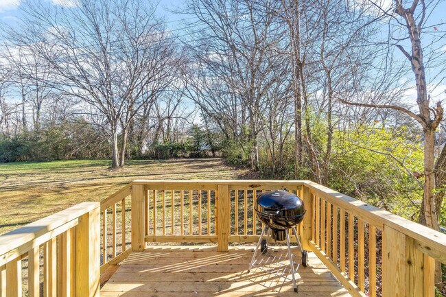 Building Photo - 867 Central Ave