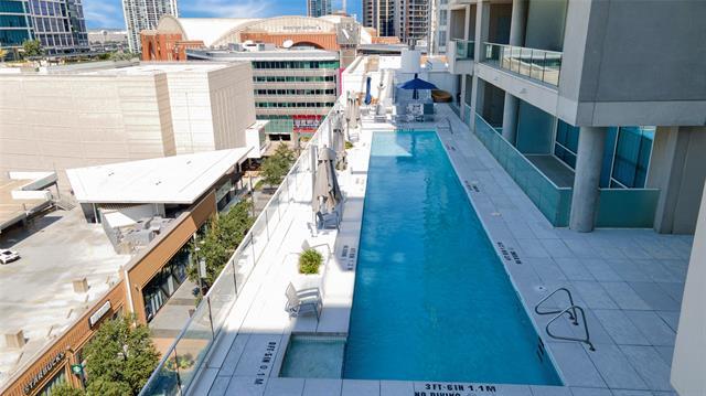 Building Photo - 2408 Victory Park Ln