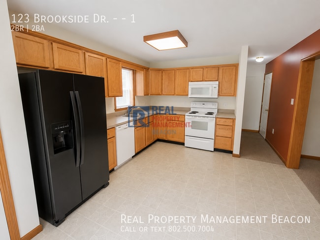 Building Photo - 123 Brookside Dr