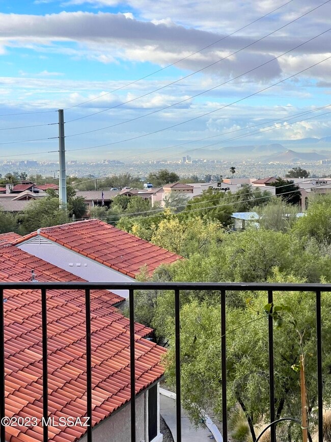 Building Photo - 6451 N Tierra De Las Catalinas