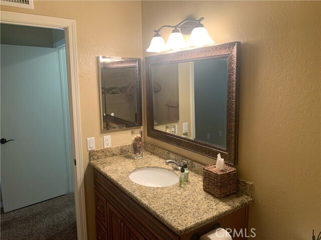 Building Photo - 3728 Live Oak Dr