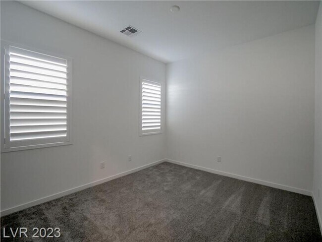 Building Photo - BEAUTIFUL 4BEDROOM HOME IN CADENCE