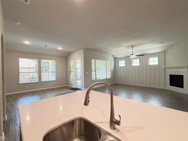 Building Photo - 712 Germander Rd