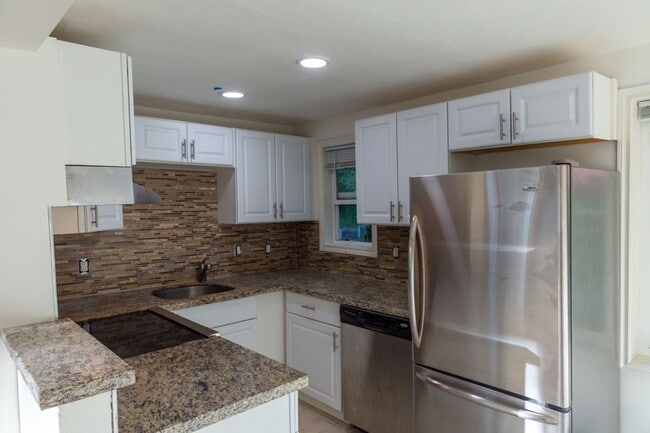 Building Photo - 17305 Dayton Ave