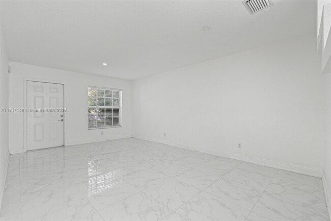 Building Photo - 2350 SW 86th Way