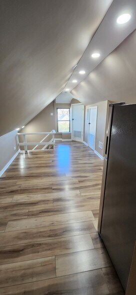 Building Photo - 4511 S Washtenaw Ave