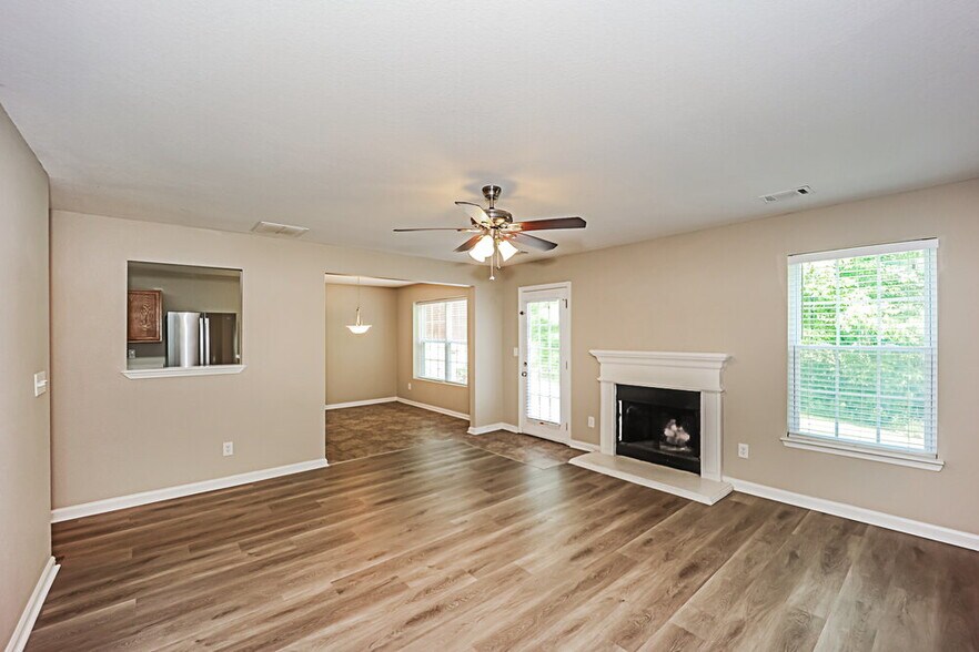 Building Photo - 4617 Raven Wood Loop